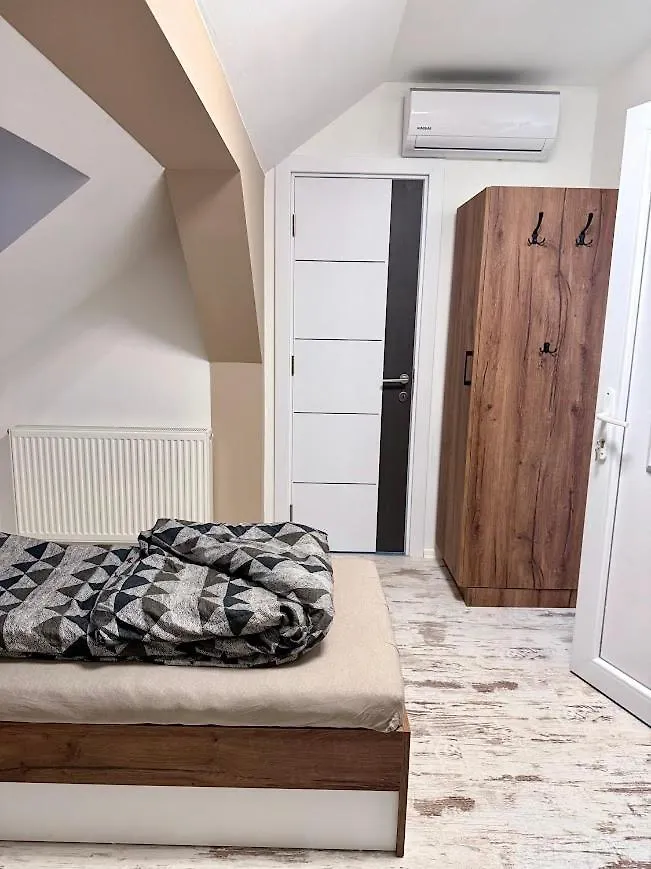 Kuriozum Vendeghaz Hotel Szeged Guest house